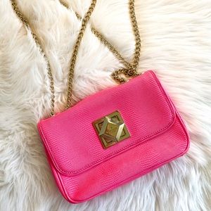 Kate Spade shoulder bag in neon pink, gold chain